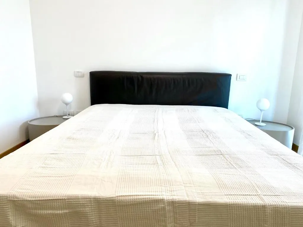 Apartamento Mpm - Belinzaghi 5 6 Pax Milán